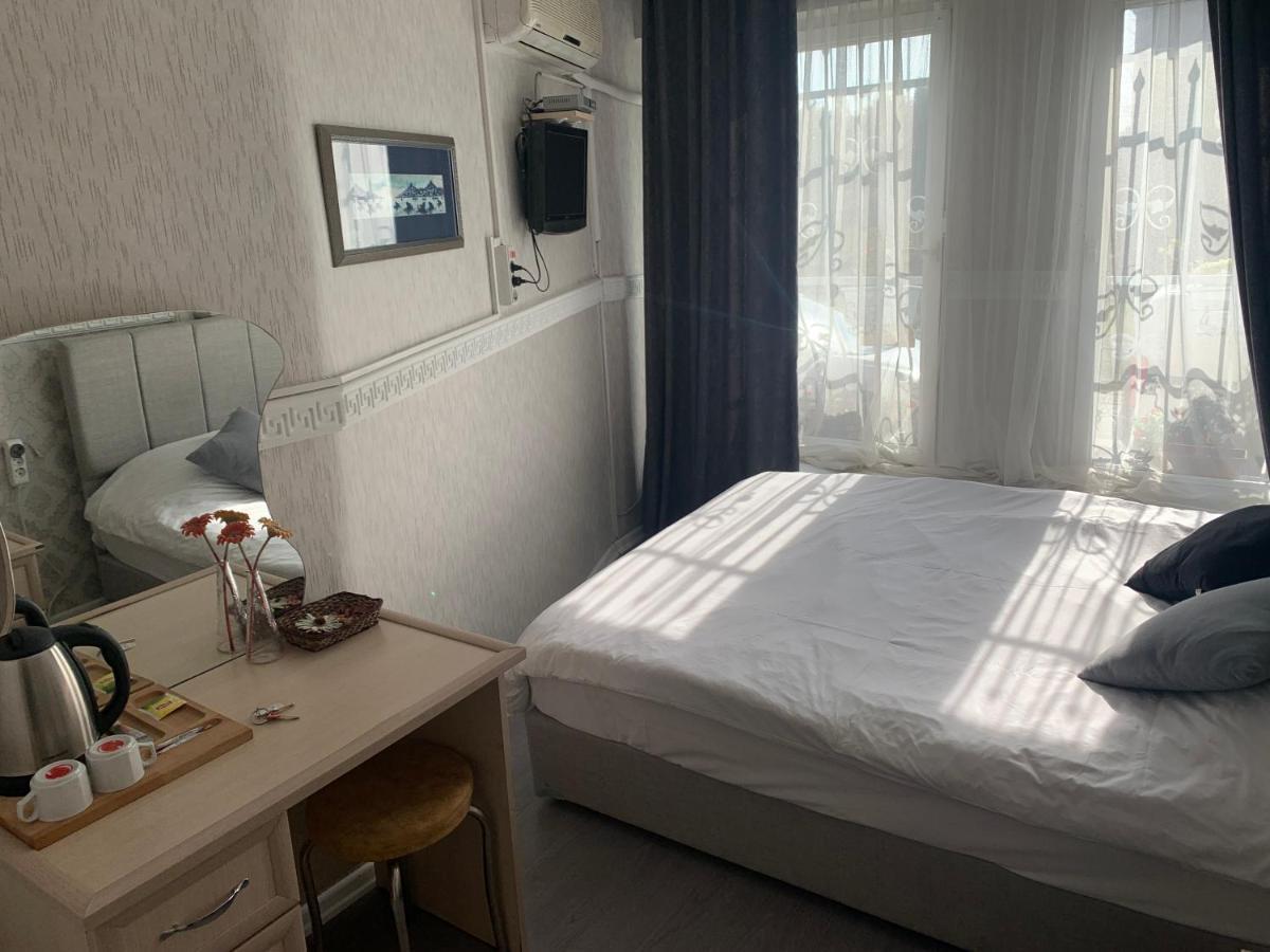 Antik Sofia Hotel อิสตันบูล ภายนอก รูปภาพ